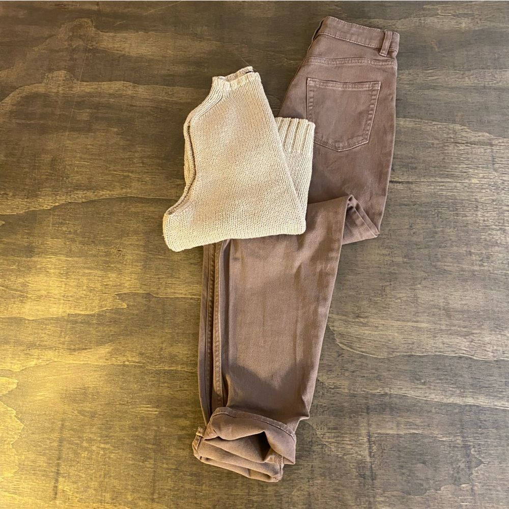 Divided High Rise Slim Leg Jeans